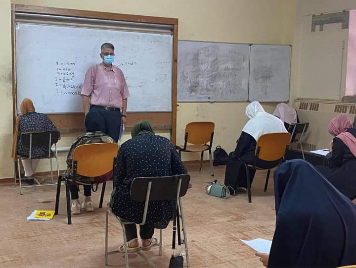 استئناف الامتحانات النهائية لطلبة العلوم
