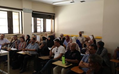 طلاب الدراسات بقسم الكيمياء يناقشون بحوثهم العلمية