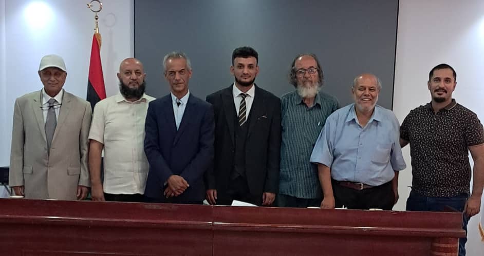 كلية العلوم تجيز رسالة ماجستير بقسم الفيزياء حول تأثير إضافة النحاس والمنجنيز على الفولاذ المتلبد