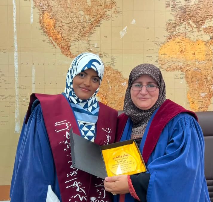 مناقشة رسالة ماجستير حول تنوع الطحالب الدقيقة والحالة التغذوية في مجاري المياه شمال بنغازي